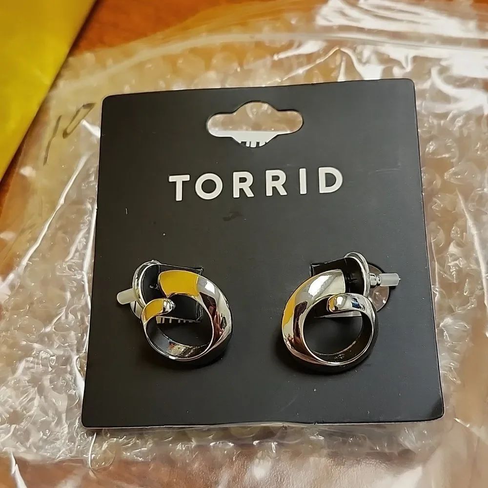 Torrid silver small curly twist Earrings